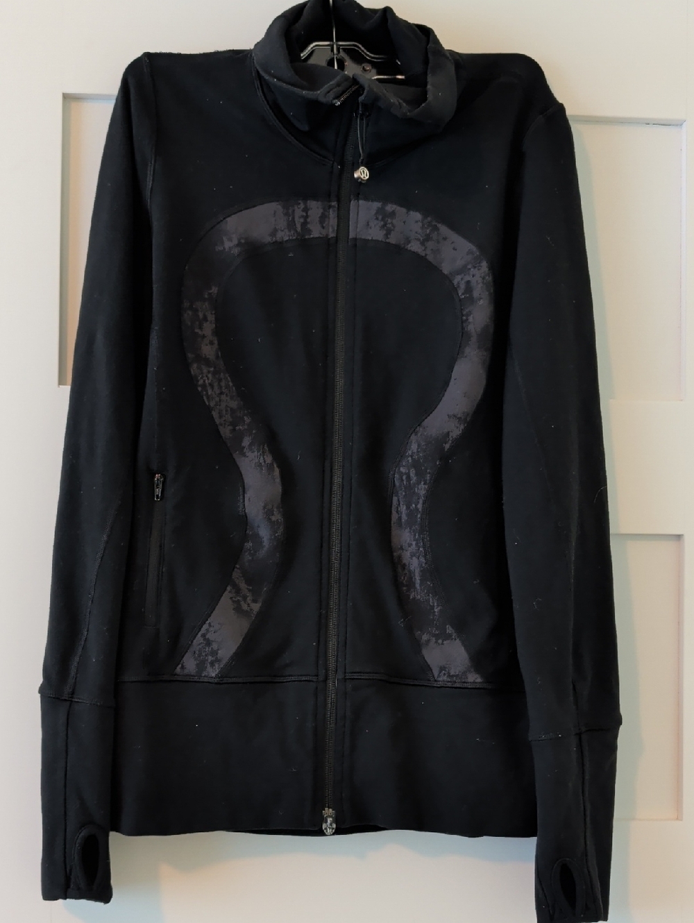 Lululemon Define Jacket Black Full Zip Thumbholes Size 6